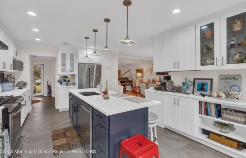 162 Catherine St, Tinton Falls NJ 07701-1245 exterior