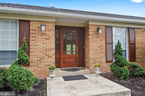 21772 Watson Rd, Leesburg, VA 20175-6505