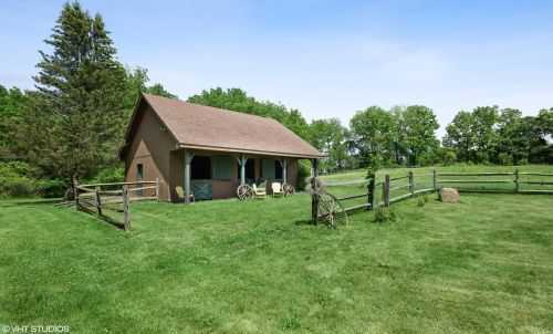 16421 Whipple Rd, Sycamore IL  60178-8807 exterior