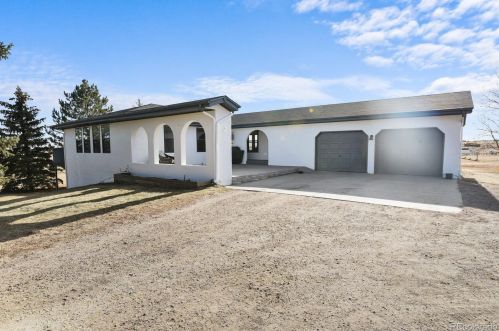 8750 Lariat Loop, Elizabeth, CO 80107-9311