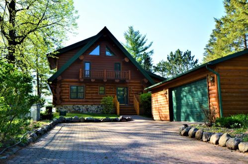 8897 Paradise Beach Rd, Brainerd, MN 56401-1869
