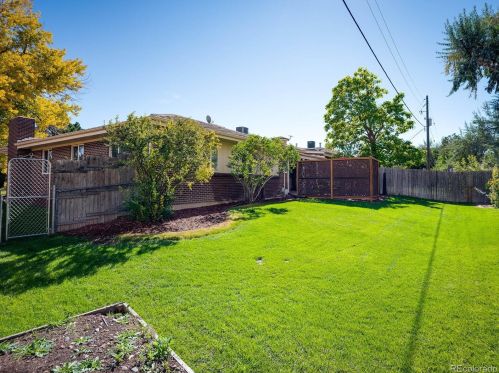 4625 Akron St, Englewood CO 80111-1237 exterior