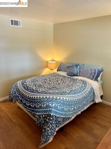 541 10th St, Gilroy, CA 95020-6562