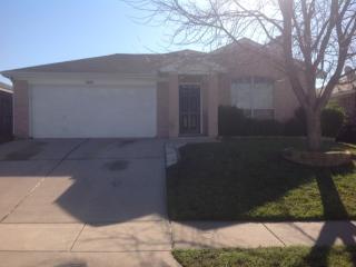 7401 Ashbourne Way, Fort Worth TX  76133-8924 exterior