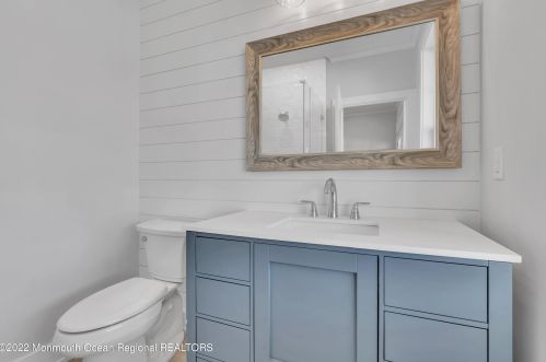 19 Sturgis Rd, Lavallette NJ 08735-2843 exterior