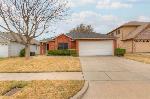 10125 Chapel Hill Ct, Fort Worth TX  76116-1287 exterior