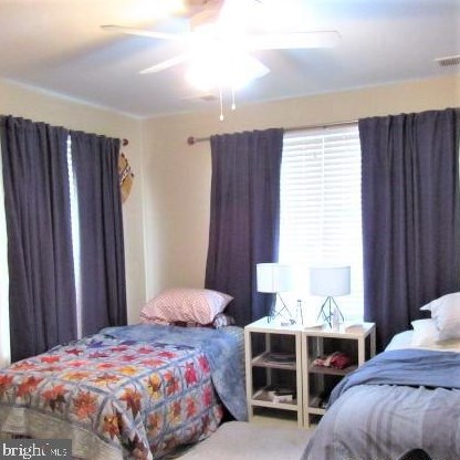 40 St, Trenton NJ 08691-4125 exterior