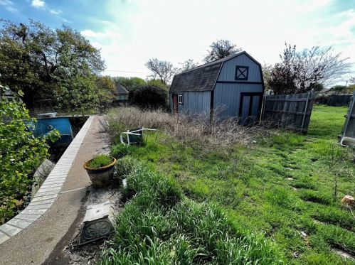 8459 Shady Grove Rd, Fort Worth TX  76182-6711 exterior