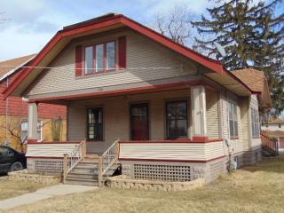 914 5th St, Aurora, IL 60505-5234