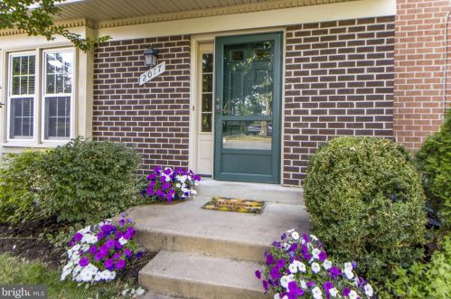 2017 Featherwood St, Silver Spring MD 20904-6643 exterior