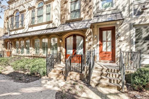 395 Laurent St, Atlanta, GA 30318-5380