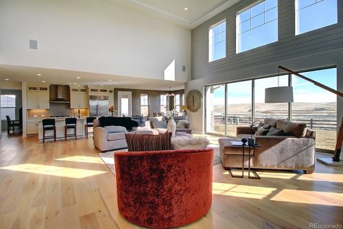 27701 Lakeview Dr, Aurora CO 80016 exterior