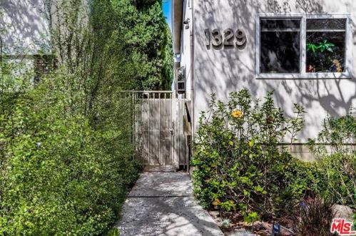 1329 Harvard St, Santa Monica CA  90404-2433 exterior