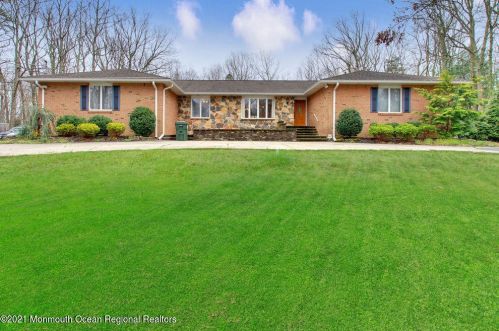 65 White Rd, Jackson Twp, NJ 08527-5008