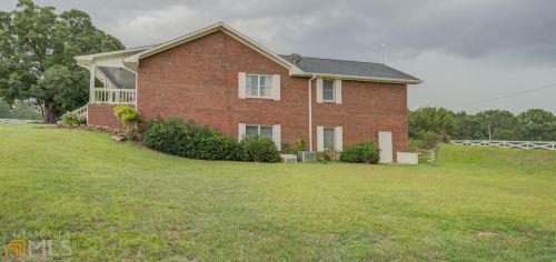 1261 Kendrick Rd, Milner, GA 30257-4027