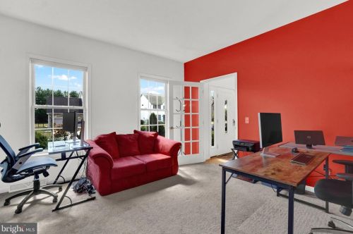 1433 Farm Cross Way, York PA  17408-8537 exterior