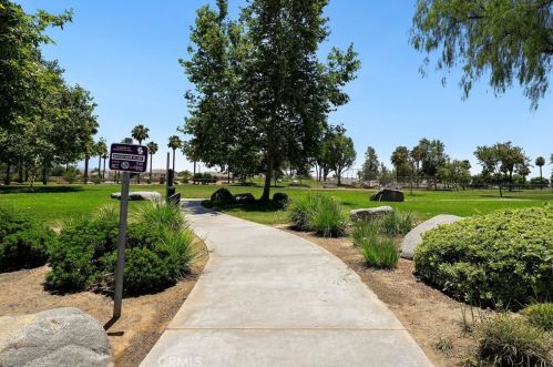 12595 Orangeblossom Ln, Riverside CA  92503-7058 exterior