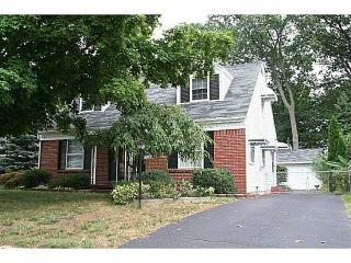 6104 Meadowvale Dr, Toledo OH  43613-1244 exterior