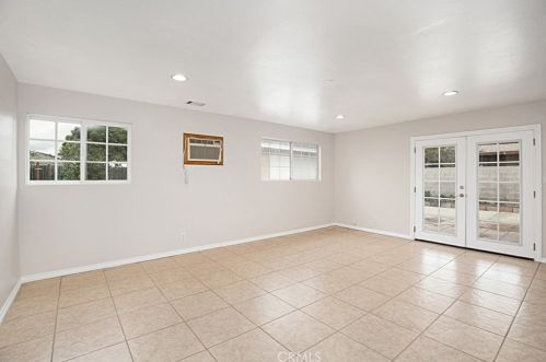 3139 Tyler Ave, Anaheim CA  92801-6039 exterior