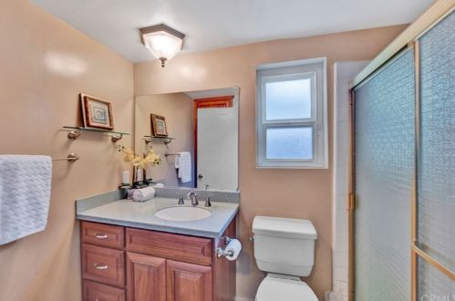 1527 Wakefield Ave, Anaheim CA  92802-3925 exterior