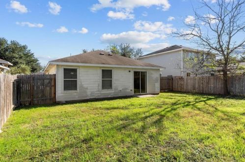 3206 Crownover St, Austin TX  78725-4755 exterior