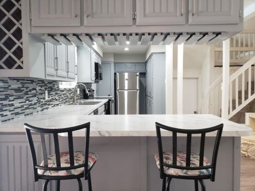 2426 Cardinal Ln, Garland TX  75042-8006 exterior