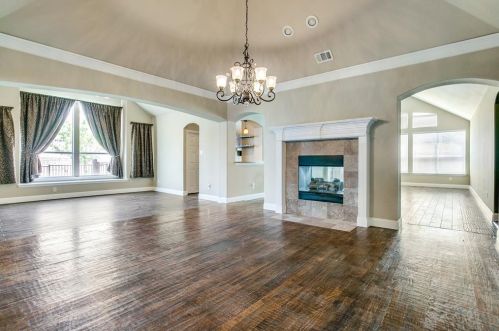 4205 Claridge Ter, Garland TX  75043-1488 exterior