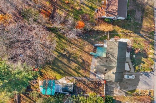 180 Dorothy Dr, Torrington CT  06790-4211 exterior