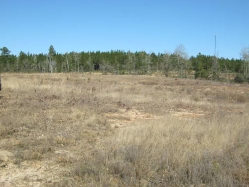 1 Slade Woodward Rd, Crossroads, MS 39470