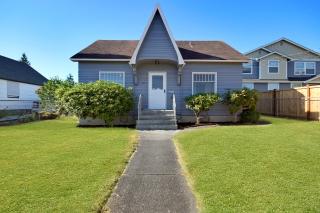 834 44th St, Tacoma, WA 98404-2915