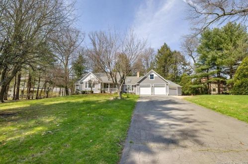 75 Wrights Brook Dr, Somers, CT 06071-1054