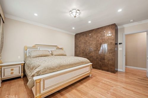 1215 Cordova Ave, Glendale CA  91207-1734 exterior