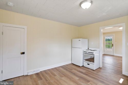 4641 Martinsburg Rd, Berkeley Springs WV  25411-5053 exterior