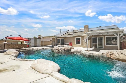 7760 Maria Dr, Riverside, CA 92509-7058