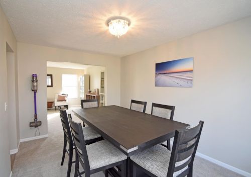 9655 Fallsridge Ct, Cincinnati OH 45231-2885 exterior