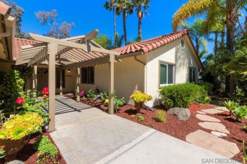 6319 Chorlito St, Carlsbad, CA 92009-4409