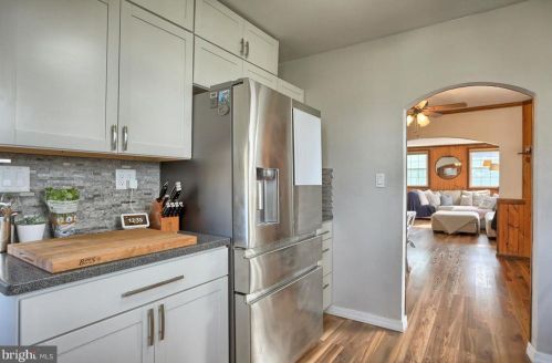 215 Cavalry Rd, Carlisle PA  17013-1606 exterior