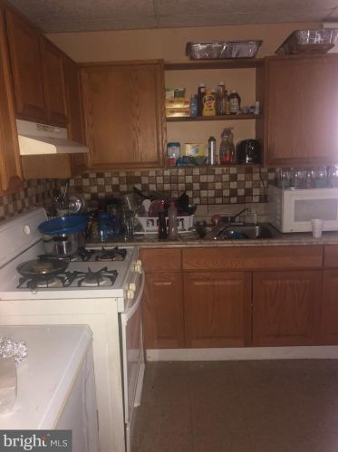 1218 Langham Ave, Camden NJ 08103-2735 exterior