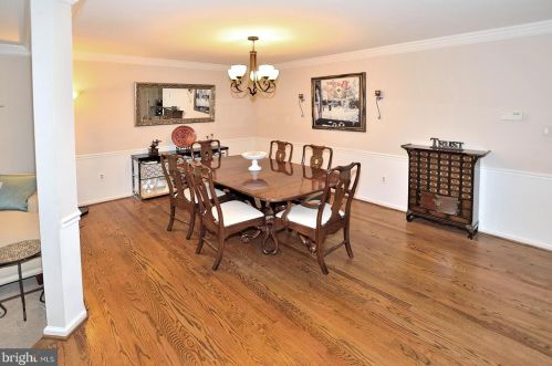 7734 Rockledge Ct, Springfield VA  22152-3853 exterior