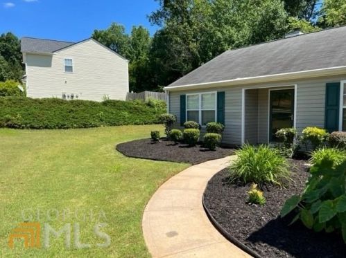 4966 Saddle Creek Cir, Ellenwood, GA 30294-4364