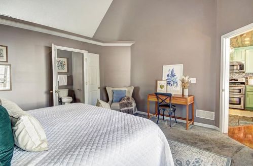 3037 Vineyard Way, Smyrna GA  30082-1851 exterior