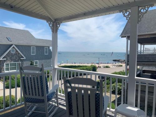 27 Bayview Ave, Niantic CT  06357-3118 exterior