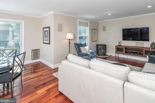 12 Canal Rd, Princeton NJ  08540-7030 exterior