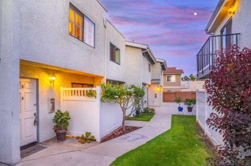 4527 Contour Blvd, San Diego, CA 92115-3464