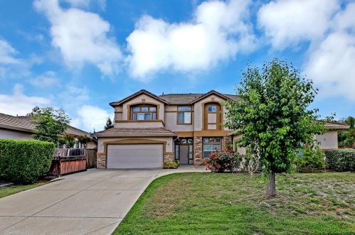 9645 Halli Way, Elk Grove, CA 95624-4441