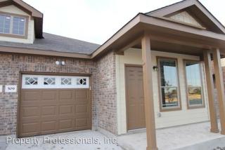 509 Creekside Cir, New Braunfels TX  78130-6193 exterior