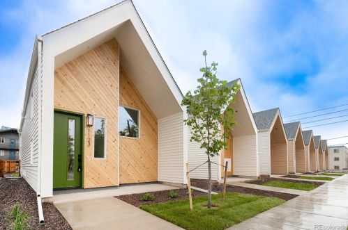 1119 Dahlia St, Denver CO  80246-3126 exterior