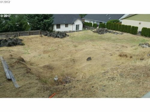 2292 Chi Chi Ln, Sutherlin, OR 97479-9082