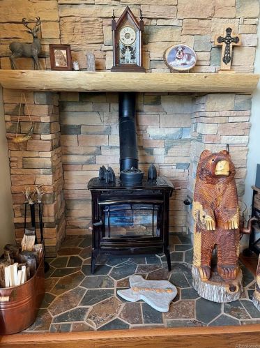 2221 Sigler Dr, Sangre De Cristo Ranches CO exterior