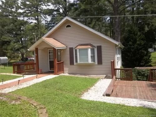 50 Watson Lndg, Saluda, VA 23149-3073